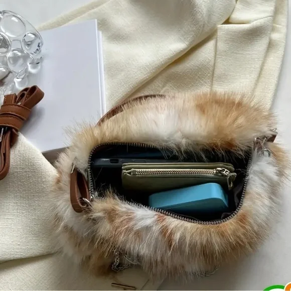 Tan Plush Chain Handbag - Picture 4 of 12